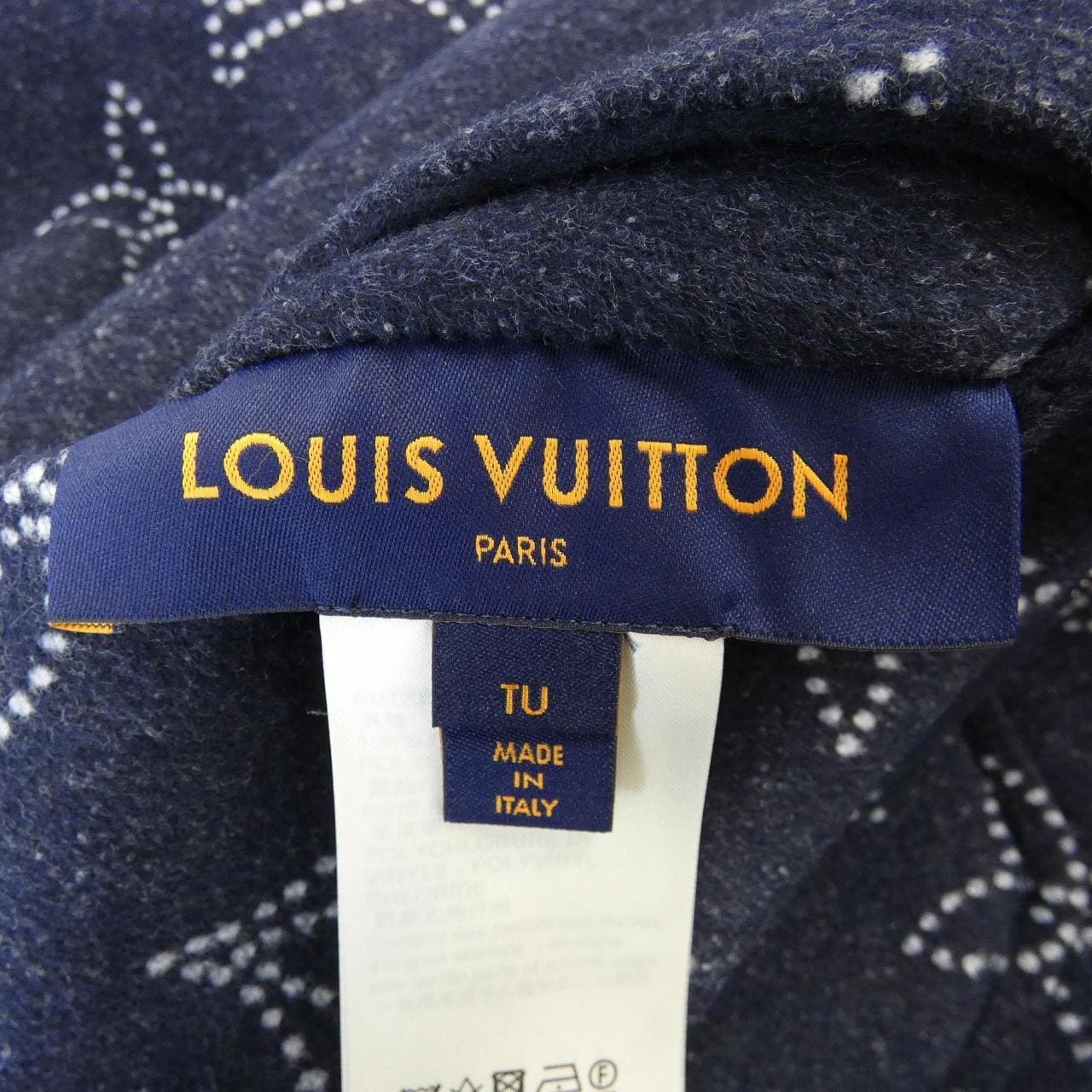 ルイヴィトン LOUIS VUITTON リバーシブルマヒナモノグラム FMCO18J54 ケープ