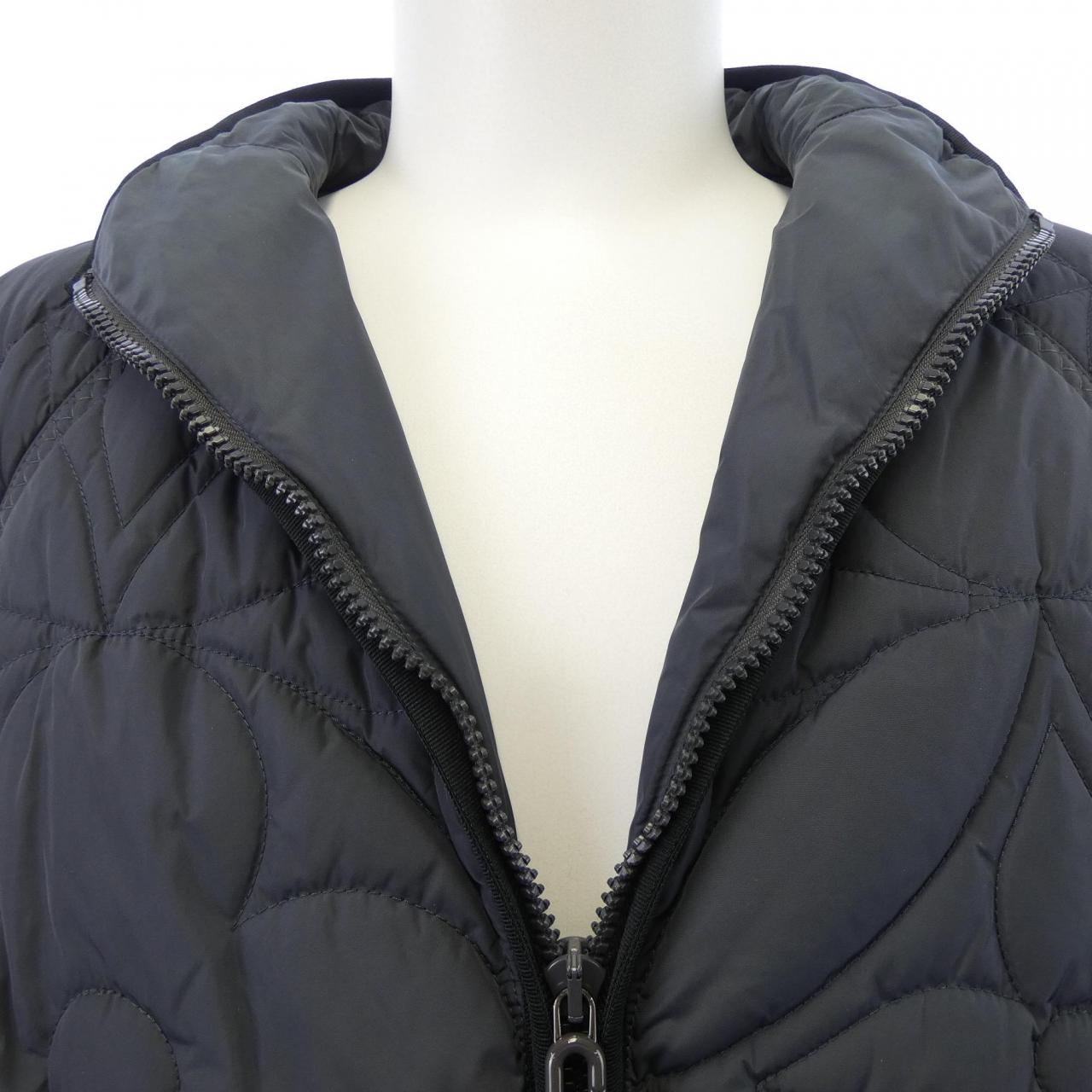 ルイヴィトン LOUIS VUITTON ライトキルテッドブルゾン HJB10WRYU ジャケット