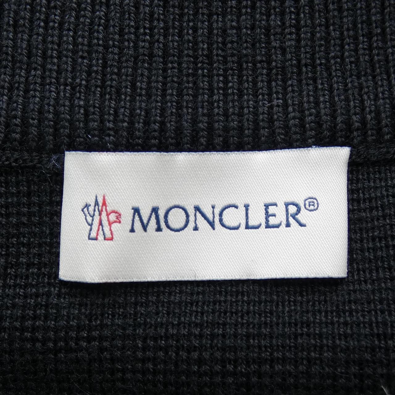 モンクレール MONCLER ダウンジャケット