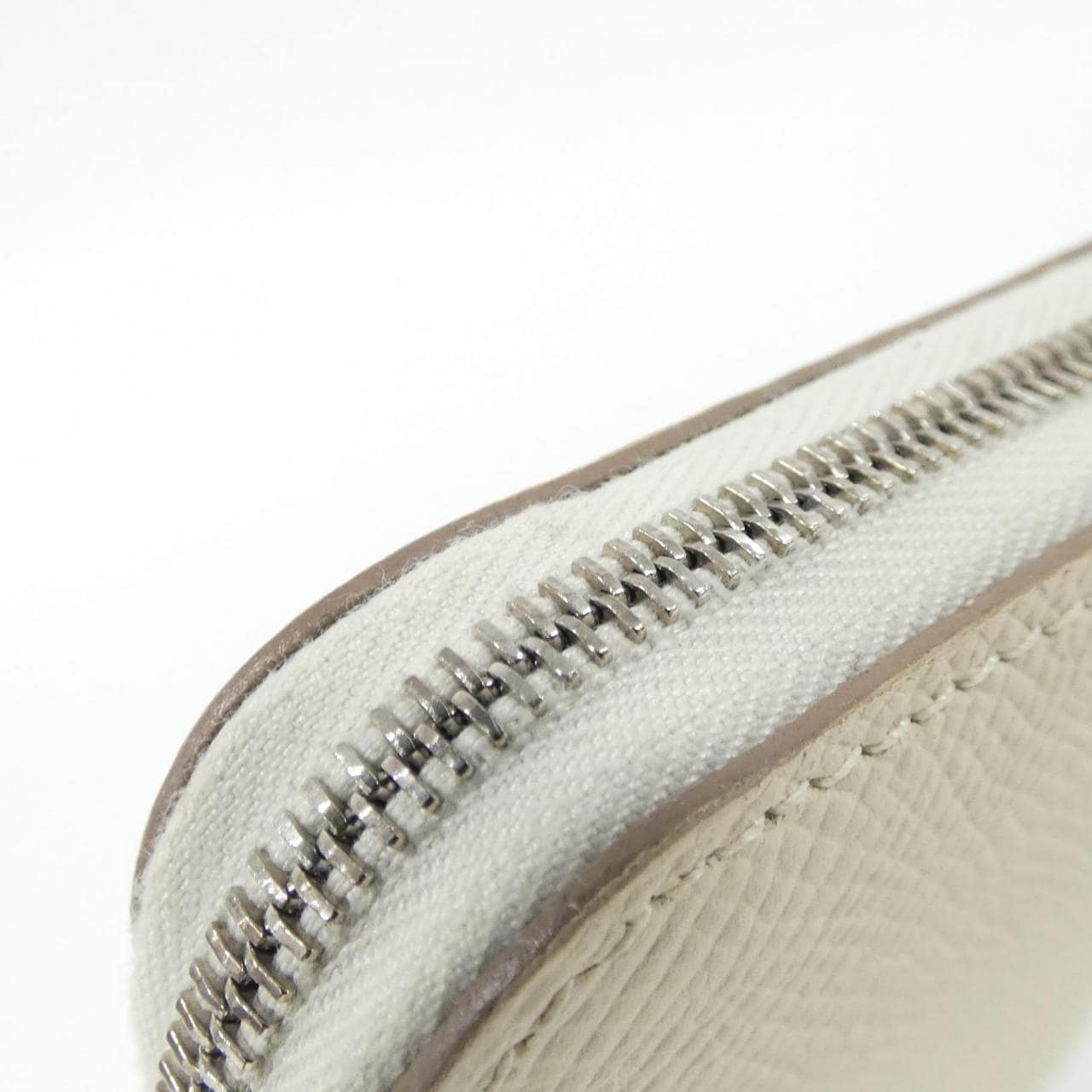 エルメス PANOPLIE EQUESTRE シルク イン コンパクト 077621CK 財布