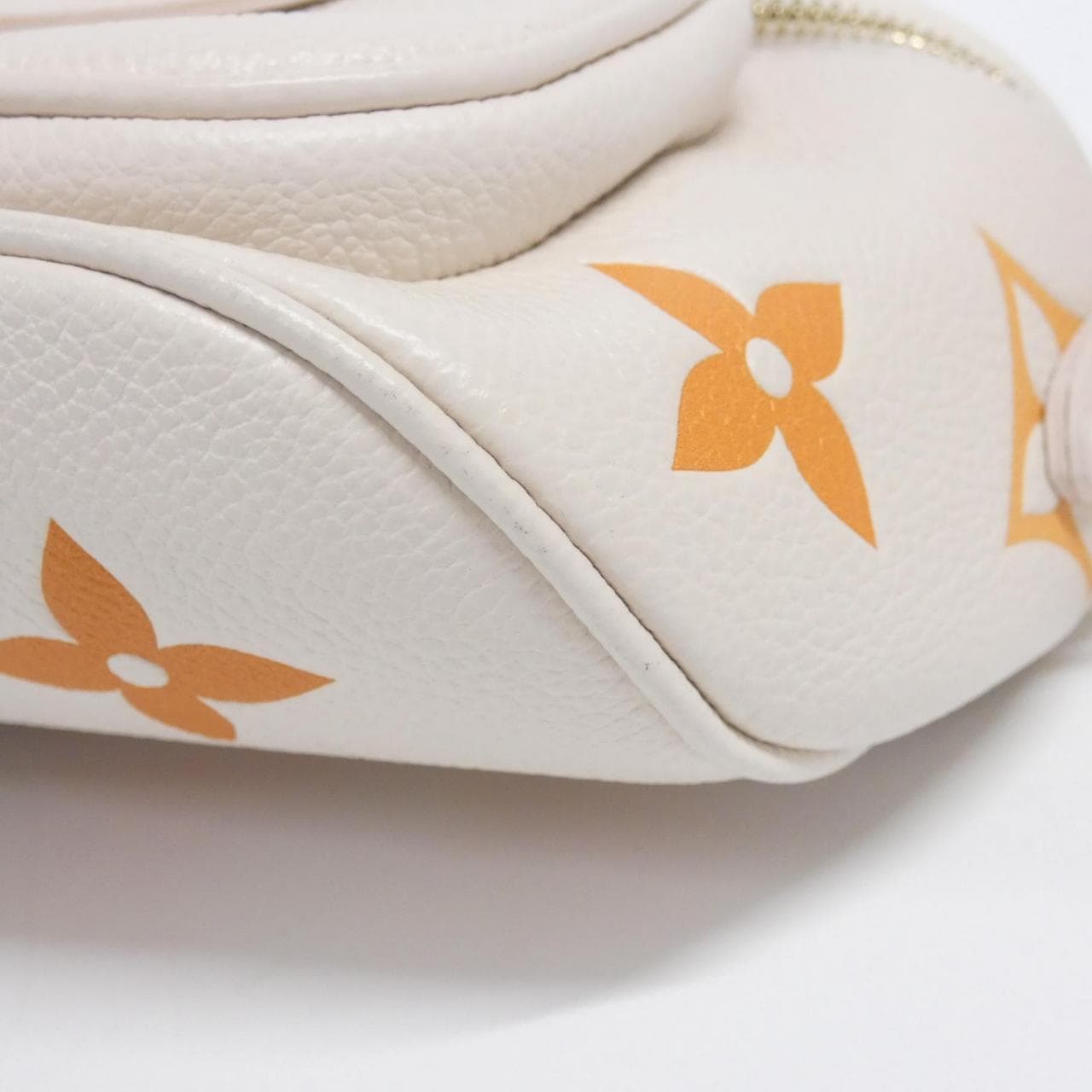 ルイヴィトン モノグラム アンプラント(バイ ザ プール) ミニ バムバッグ M82208 ショルダーバッグ