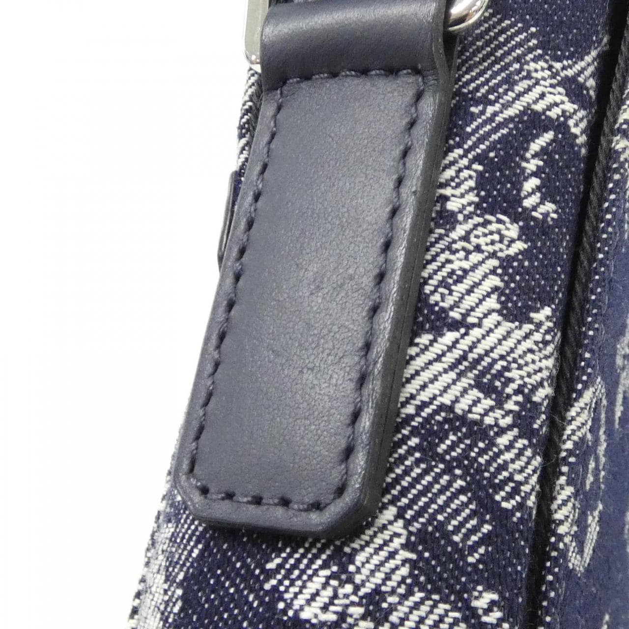 ルイヴィトン モノグラム タペストリー トランク メッセンジャー M57282 ショルダーバッグ