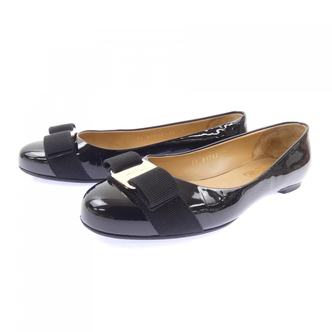 フェラガモ FERRAGAMO パンプス