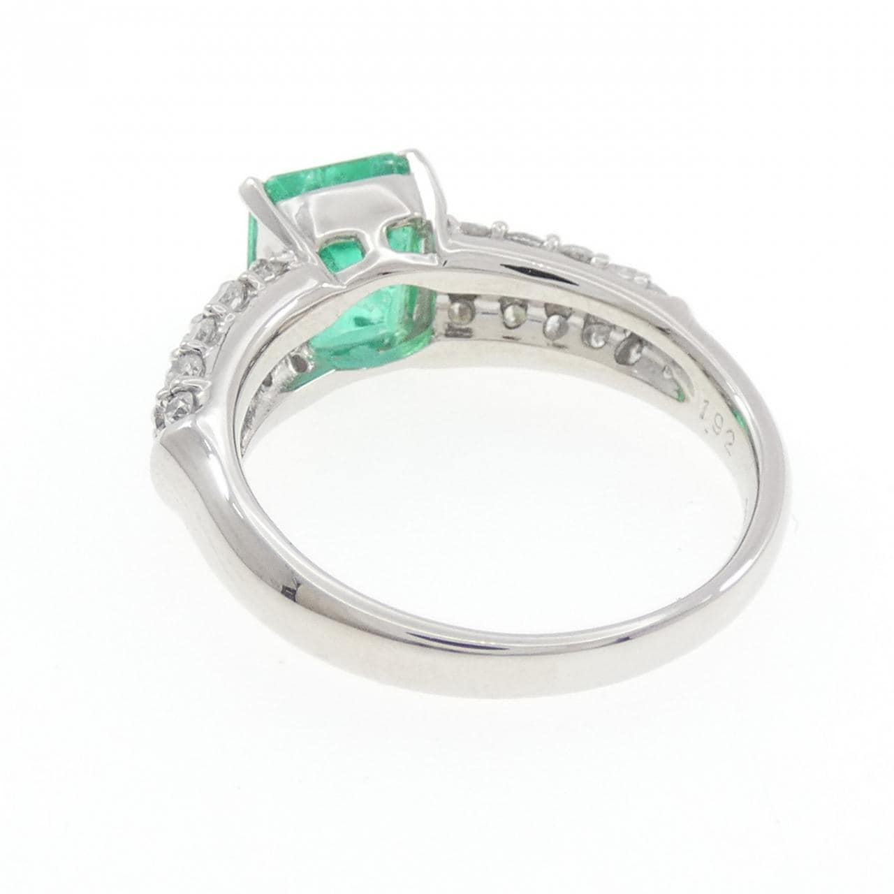 PT900 エメラルド リング 1.92CT