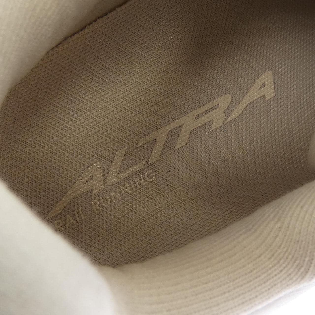 ALTRA スニーカー