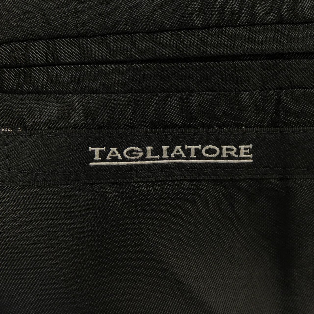 タリアトーレ TAGLIATORE ジャケット