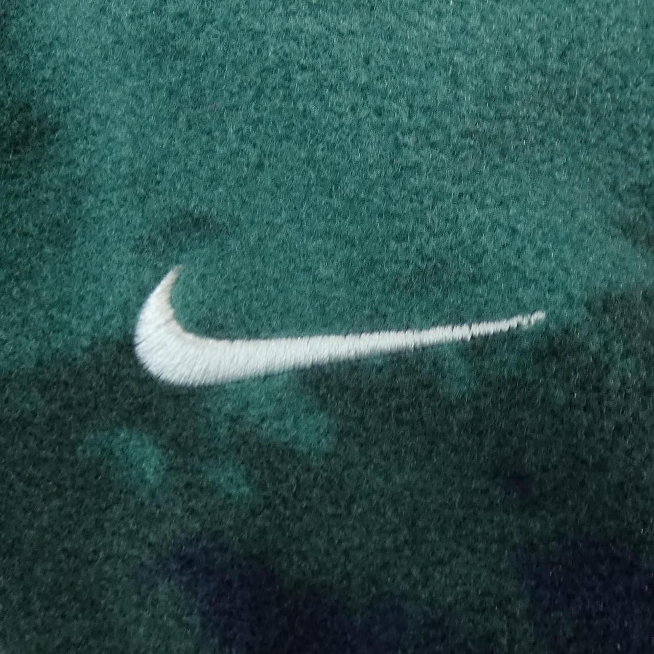 ナイキ NIKE パーカー