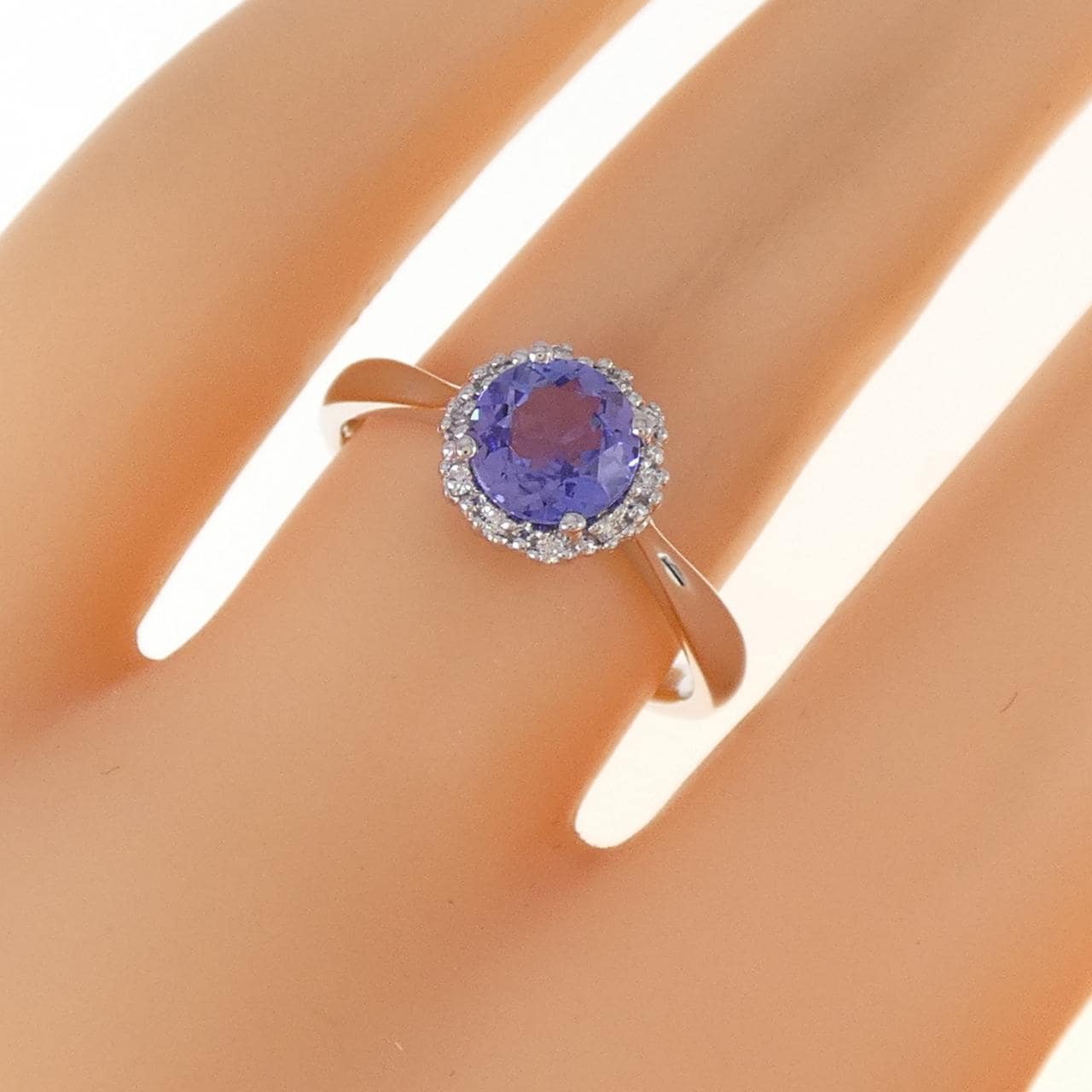 K18WG タンザナイト リング 0.80CT