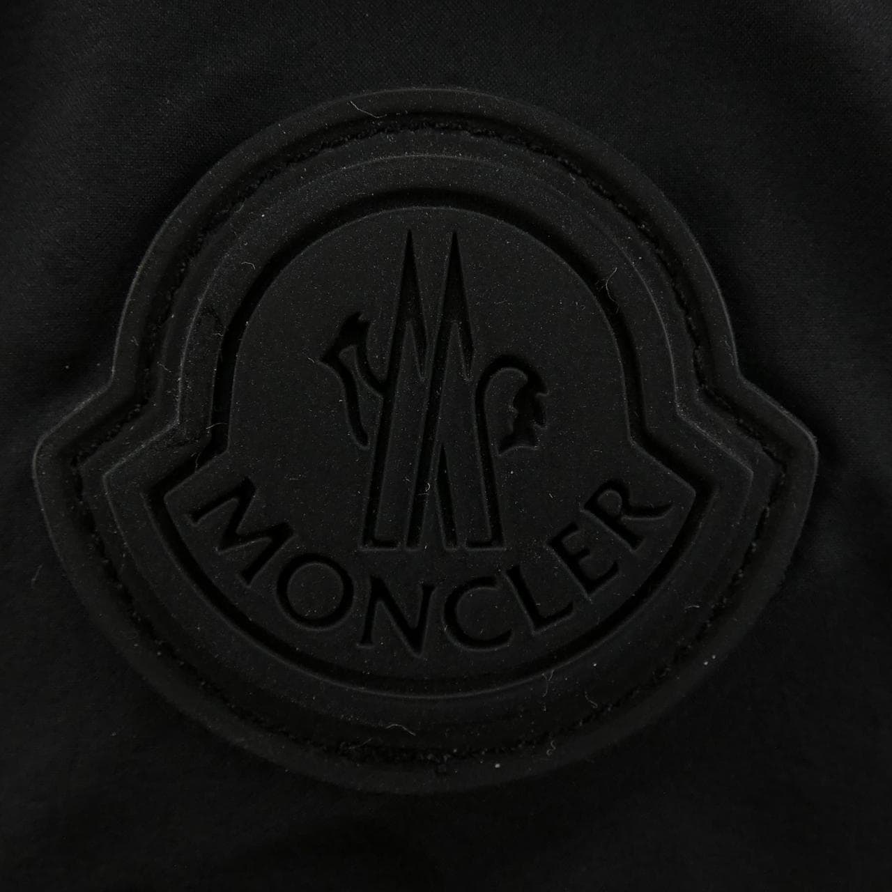 モンクレール MONCLER ダウンジャケット