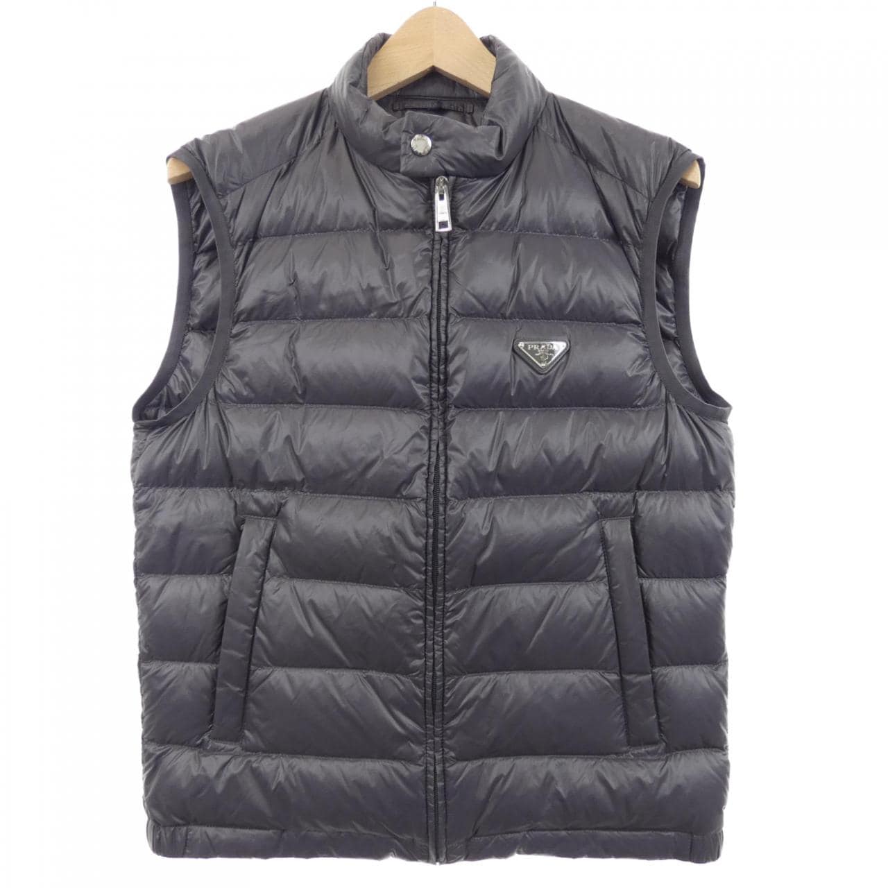 プラダ PRADA トライアングルロゴ SGA482 R151 AR0 ダウンベスト
