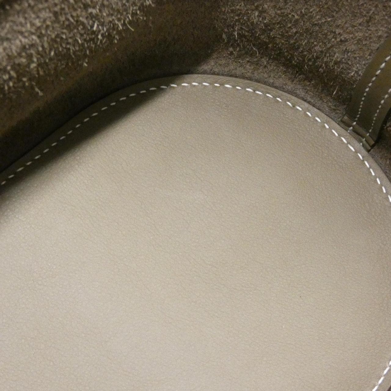 エルメス イン ザ ループ 18cm 084274CK バッグ