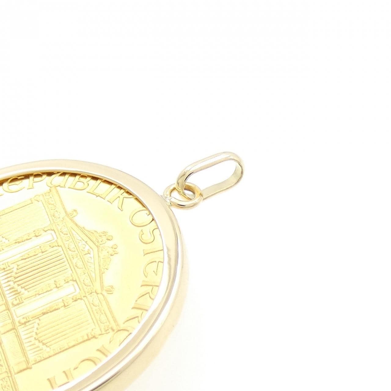 K18YG (frame) coin pendant