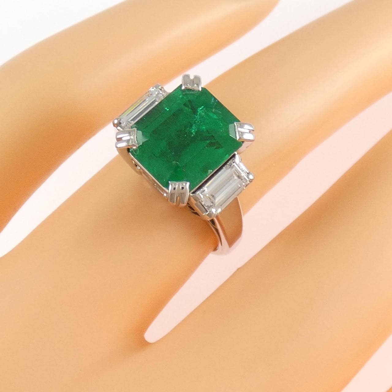 PT900 エメラルド リング 3.44CT