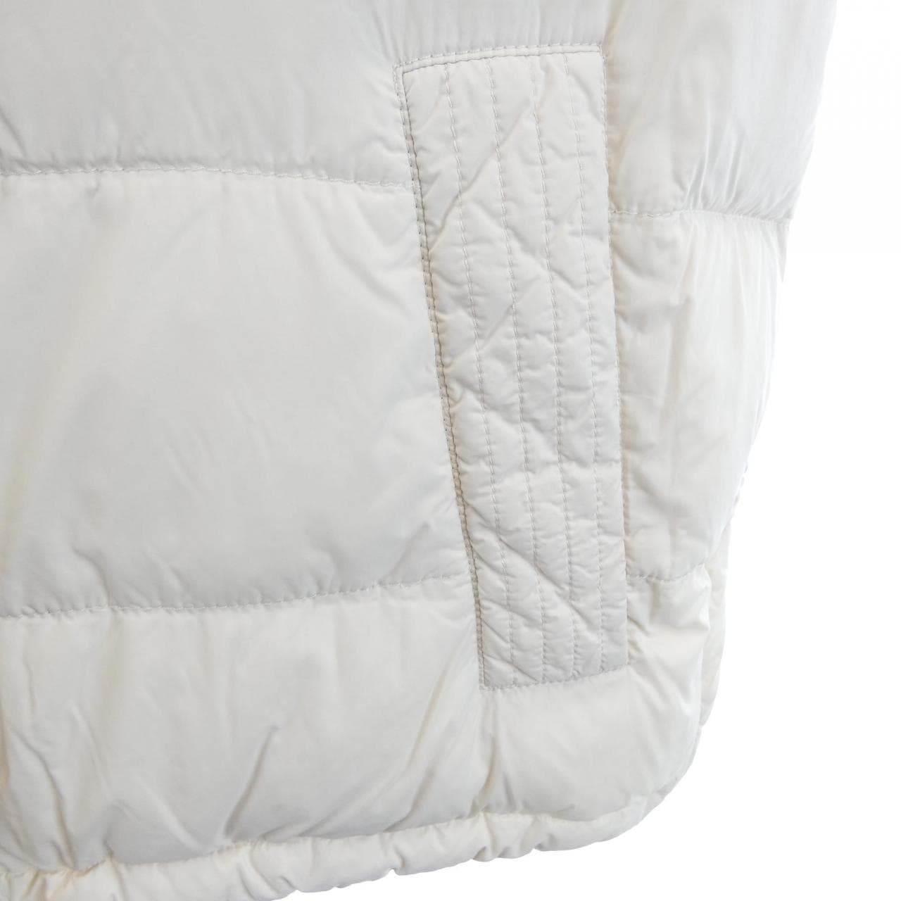 ブルネロクチネリ BRUNELLO CUCINELLI ダウンベスト