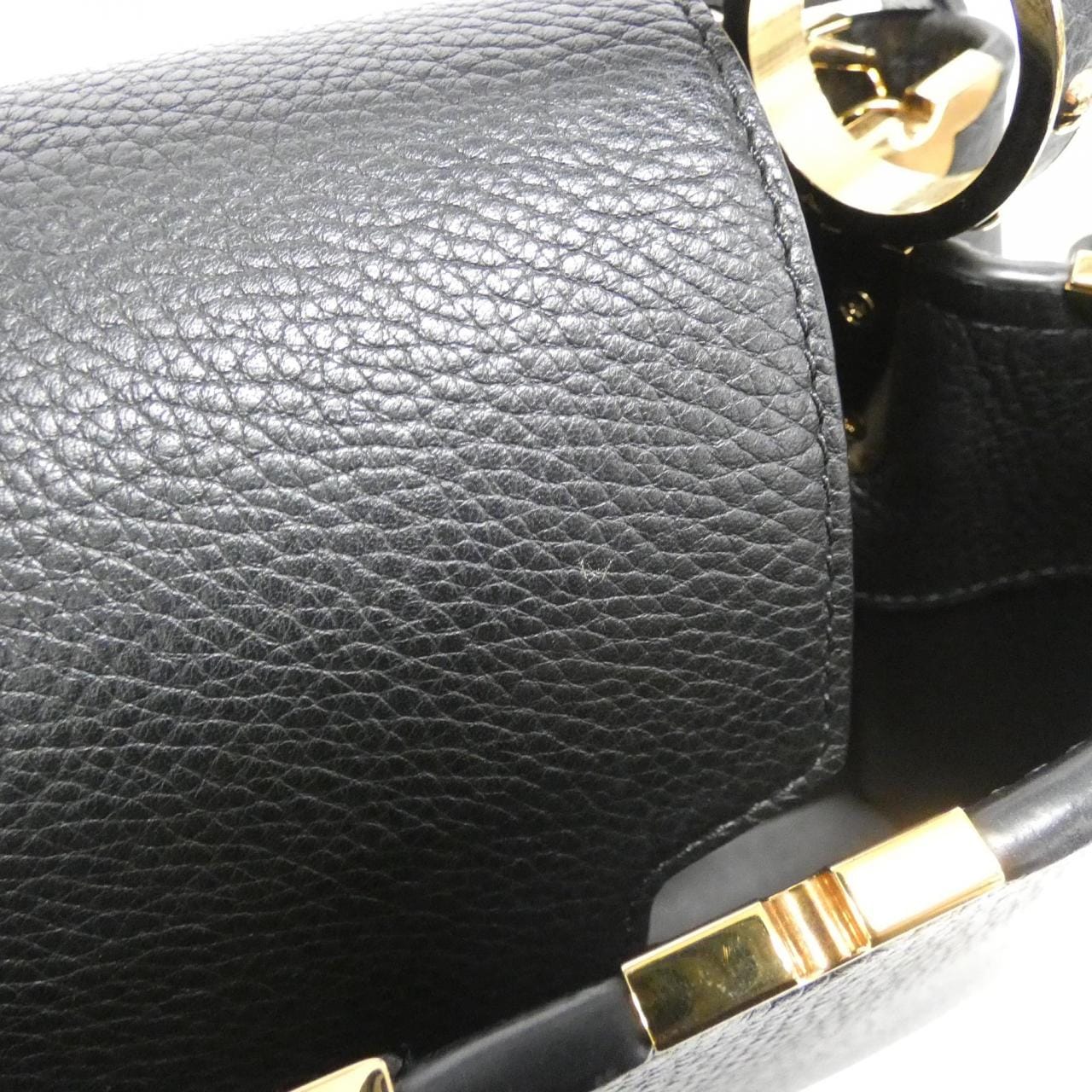 LOUIS VUITTON Capucines MM M54663 包