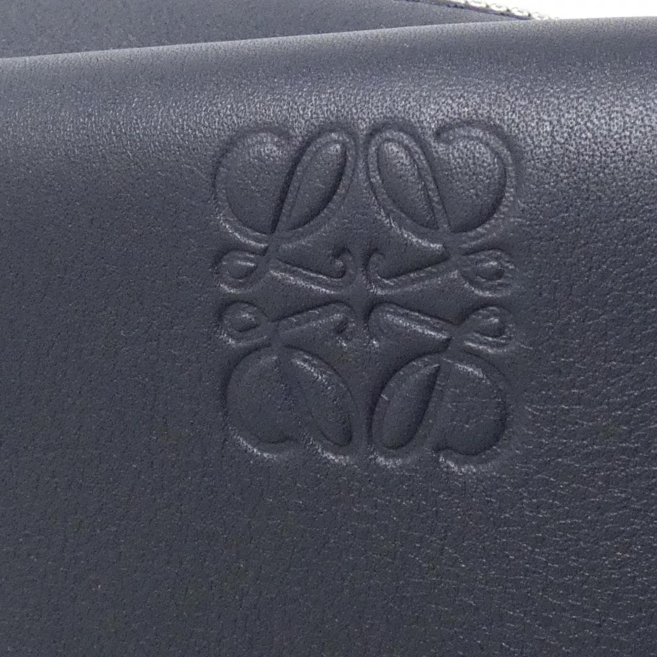 【新品】ロエベ ミリタリー メッセンジャー XS B553A72X27 ショルダーバッグ