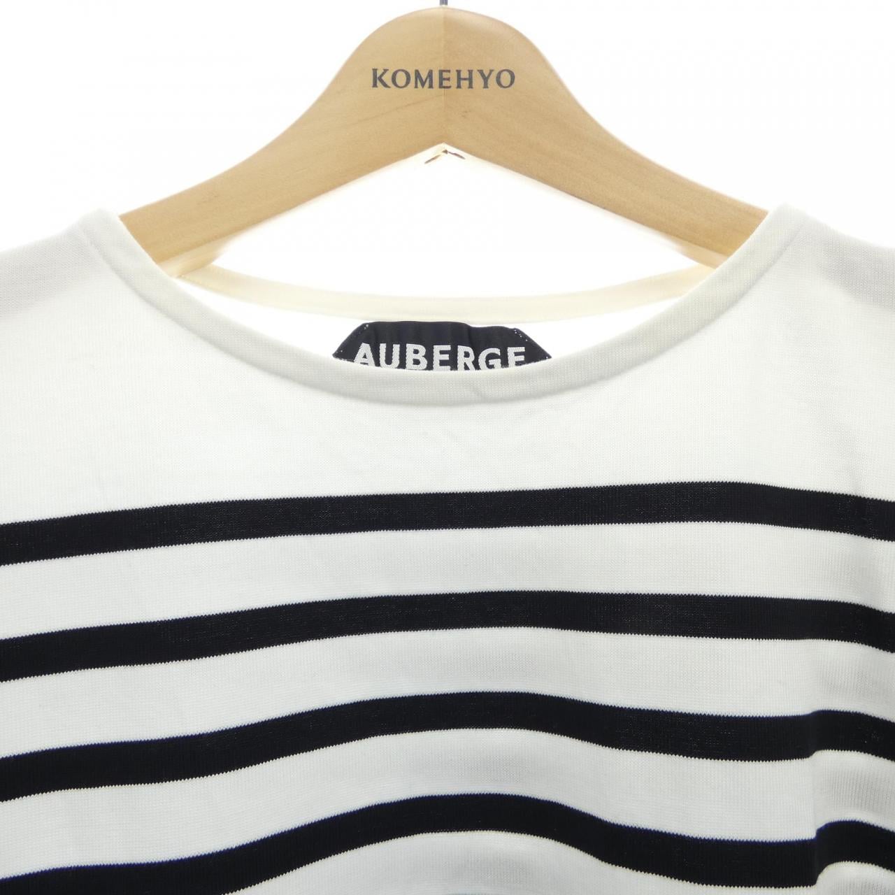 オーベルジュ AUBERGE Tシャツ