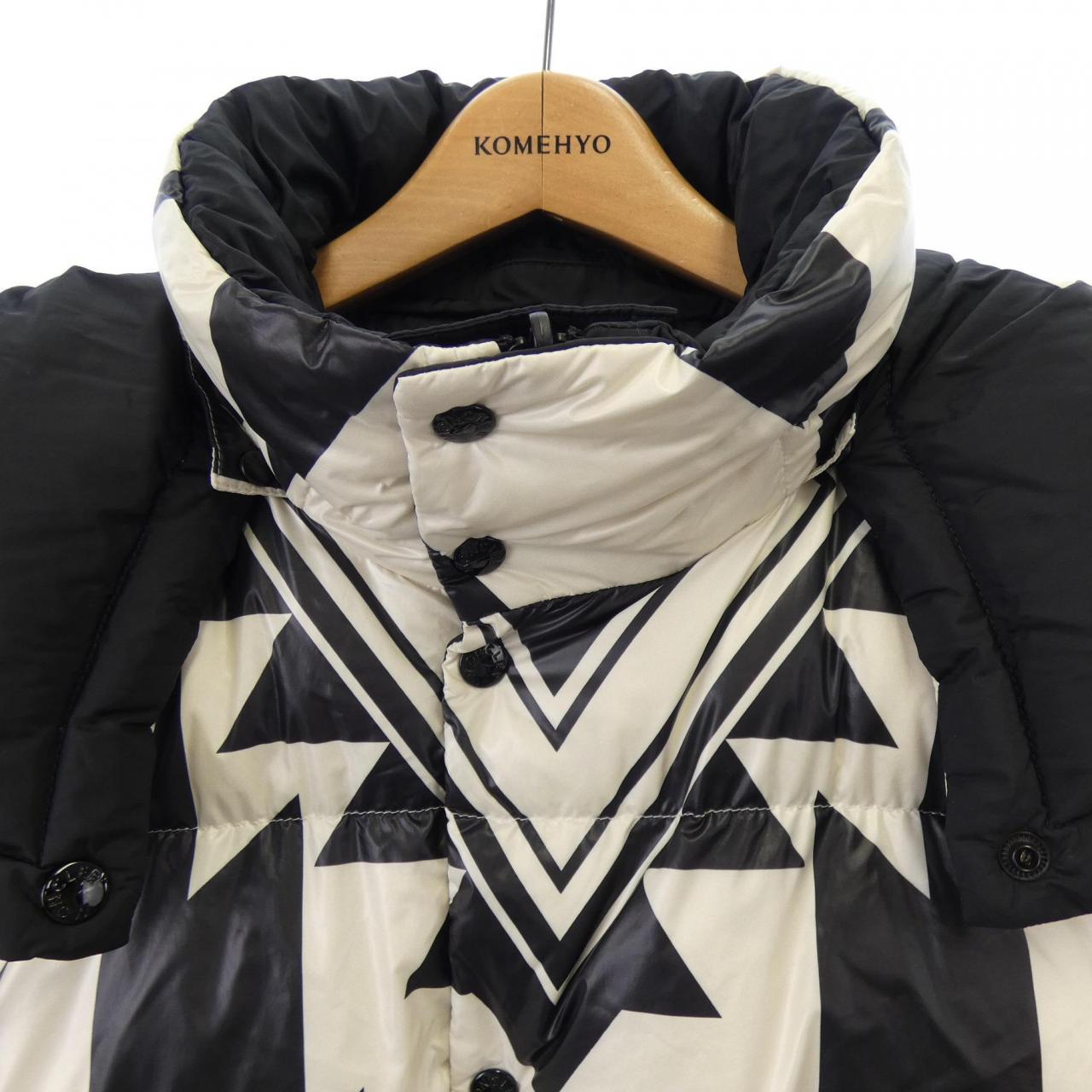 モンクレール MONCLER ダウンジャケット