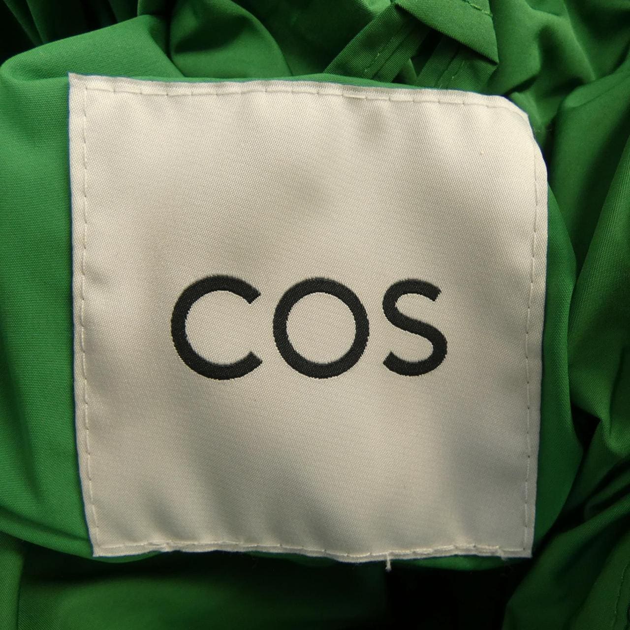 コス COS ダウンジャケット