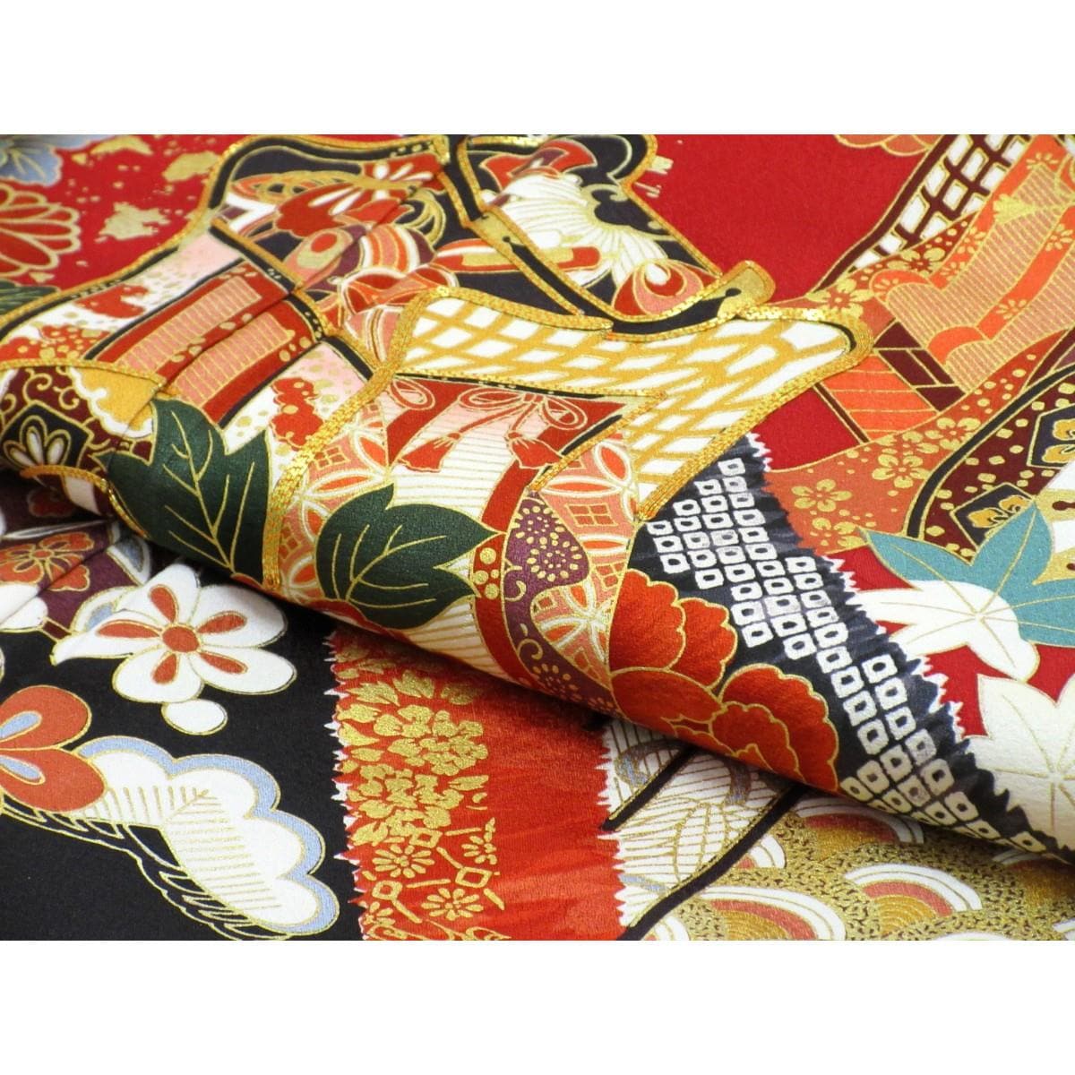 振袖　友禅金彩加工　刺繍入り　きもの・長襦袢　２点セット