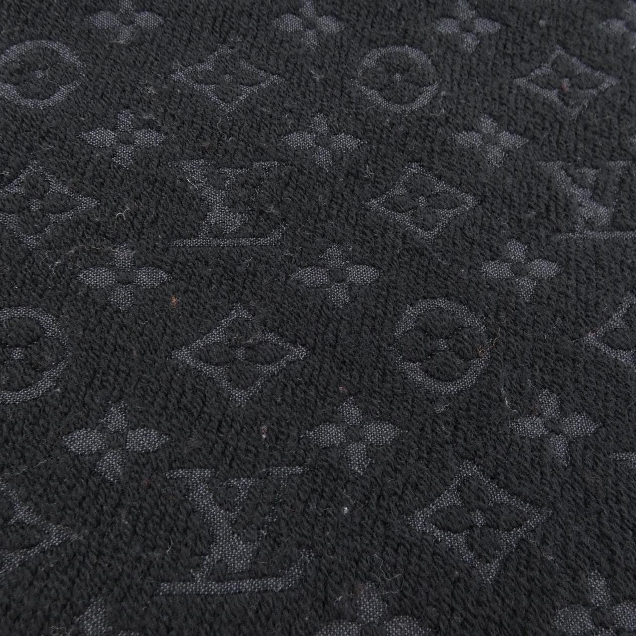 ルイヴィトン LOUIS VUITTON モノグラム クラシック M70520 MUFFLER