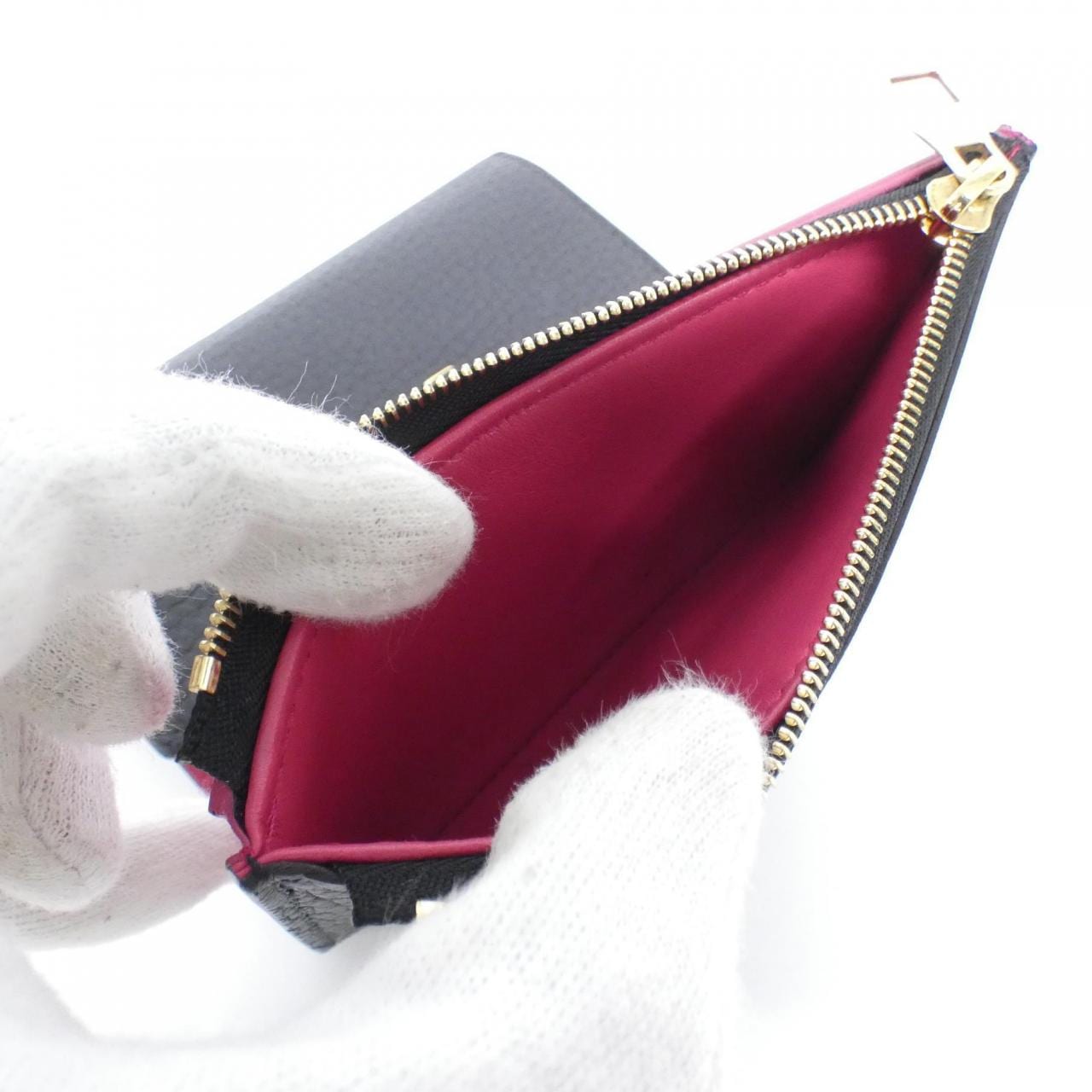 LOUIS VUITTON Portefeuille Capucines Compact M62157 Wallet