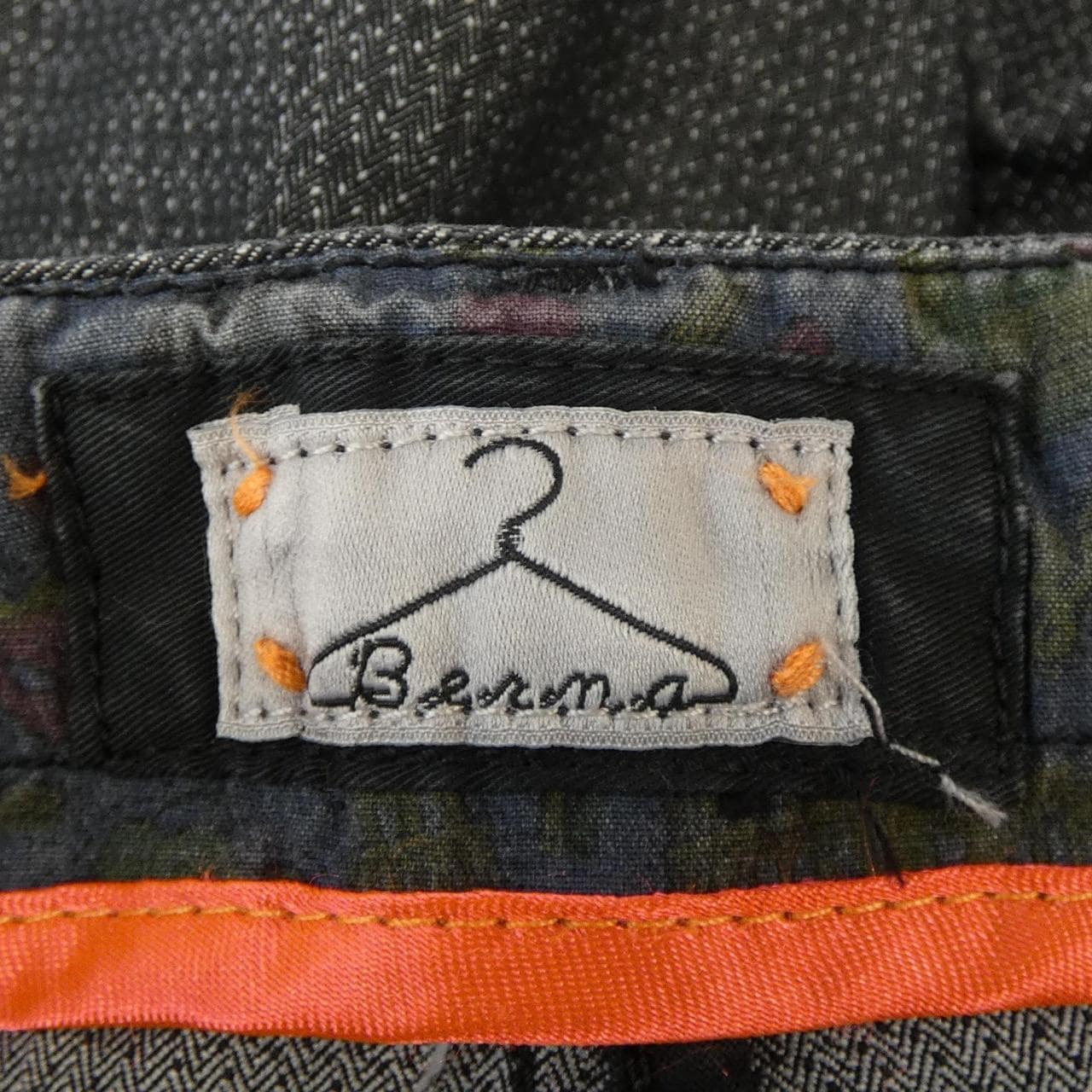 BERNA パンツ