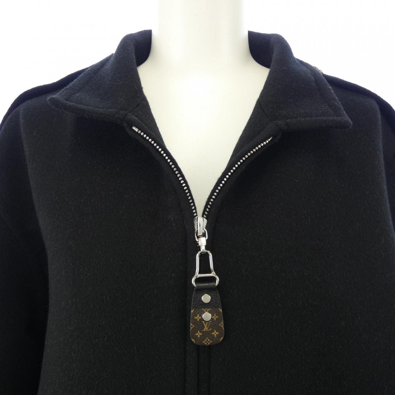 ルイヴィトン LOUIS VUITTON FLCO04NUV コート