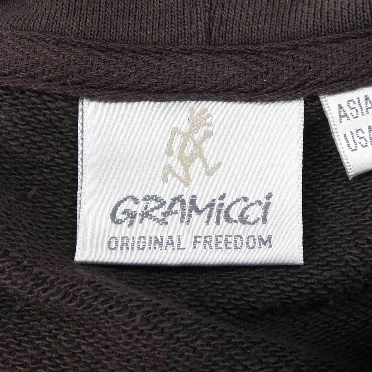 グラミチ GRAMICCI パーカー