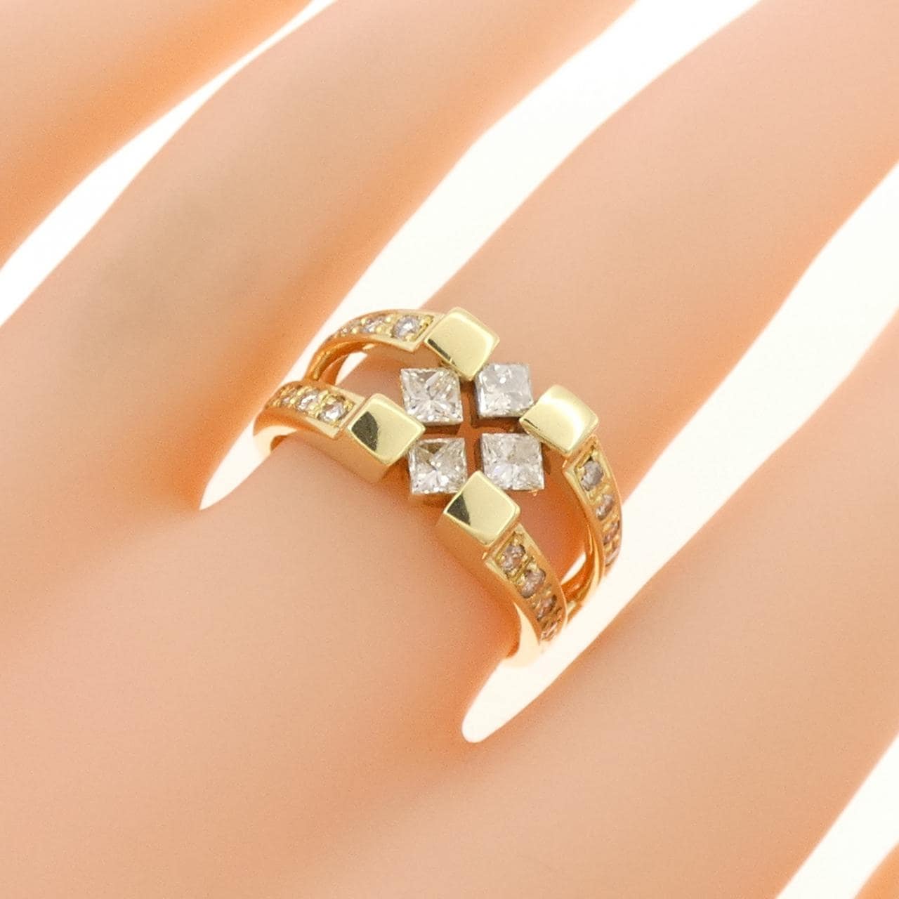 K18YG ダイヤモンド リング 1.00CT