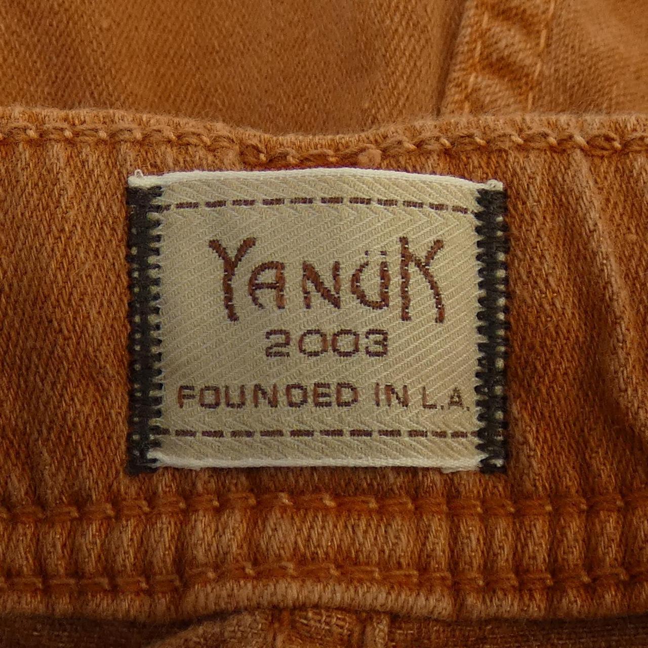 ヤヌーク YANUK パンツ