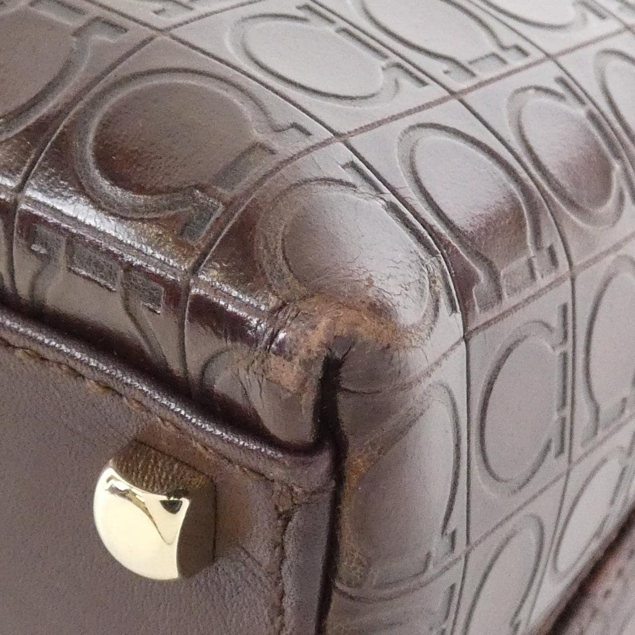 サルヴァトーレフェラガモ バッグ