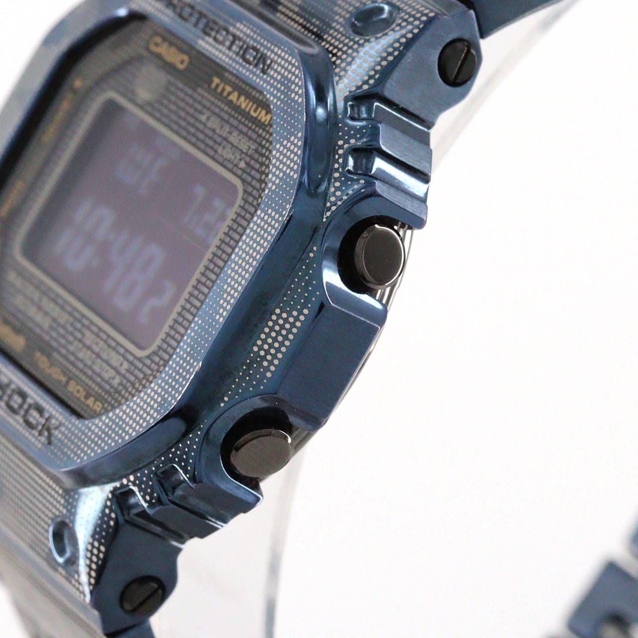 カシオ G-SHOCK 電波時計 GMW-B5000TCF-2JR TI ソーラークォーツ