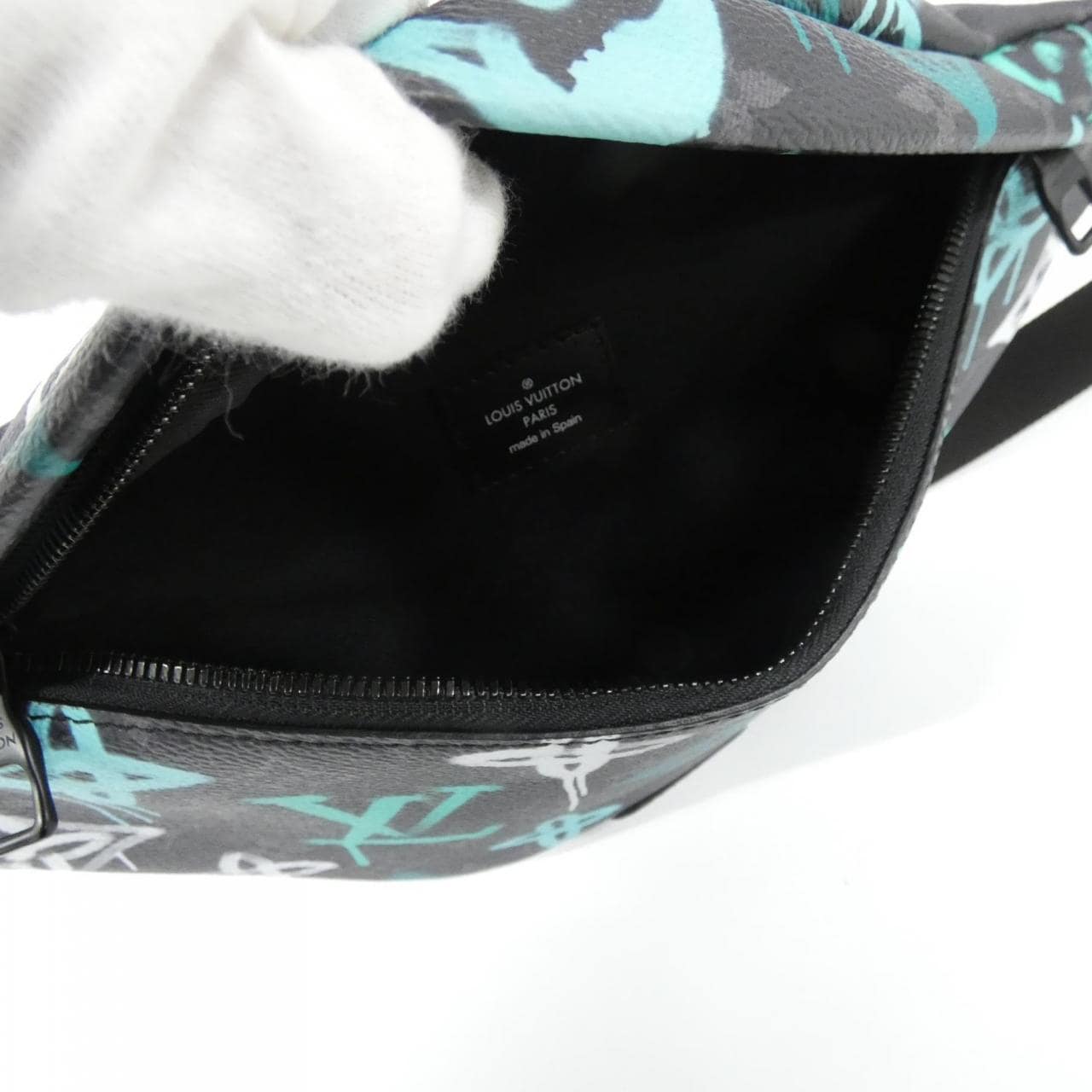 ルイヴィトン モノグラム エクリプス(LVグラフィティ ヴェール) ディスカバリー バムバッグ PM M21397 ショルダーバッグ