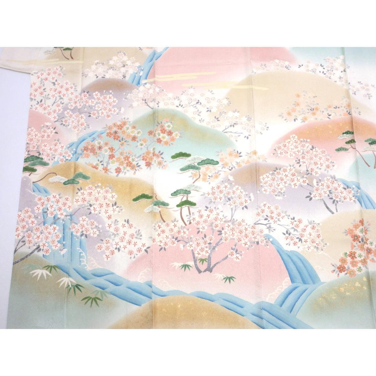 訪問着　友禅金彩加工