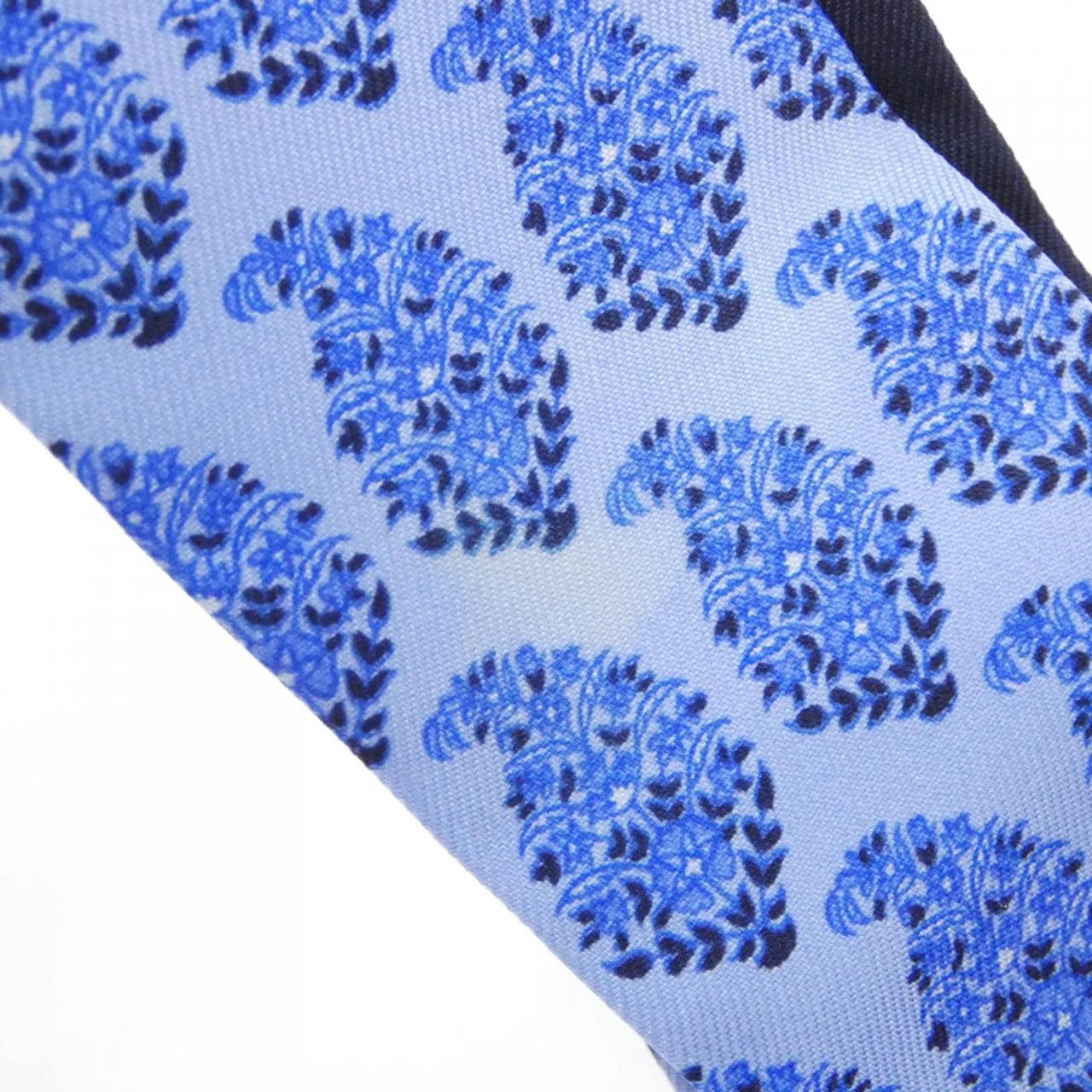 エルメス COUP DE FOUET BLOC ツイリー 063101S スカーフ