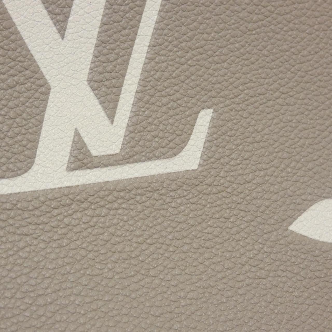 LOUIS VUITTON Bicolor Monogram Empreinte on the Go MM M45494 Bag