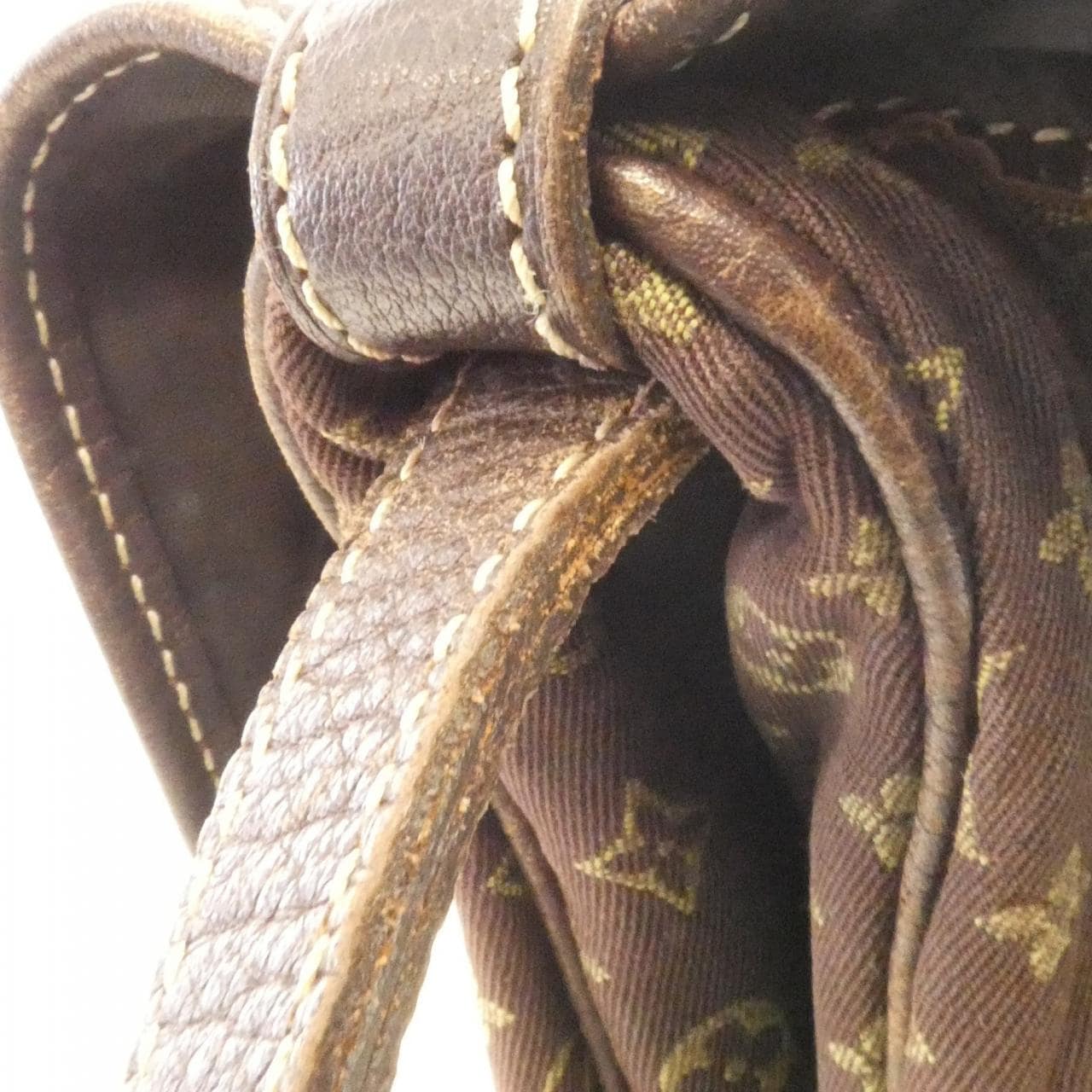 ルイヴィトン モノグラム ミニラン ソミュール 30cm M95227 ショルダーバッグ