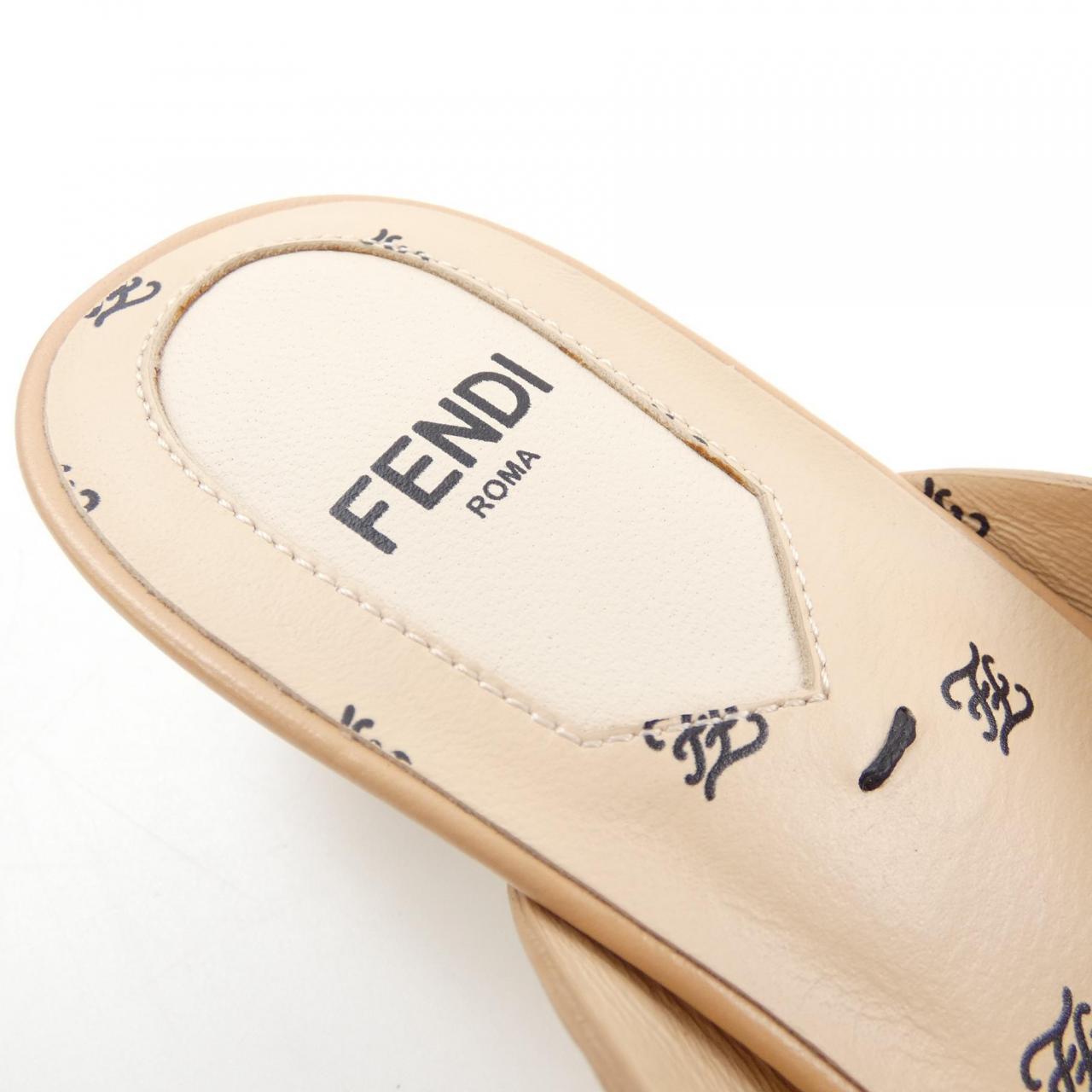 フェンディ FENDI サンダル