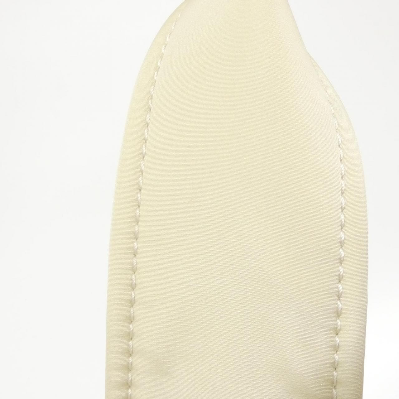 クロエ ウッディー ミディアム トート CHC23WS383 L41 バッグ