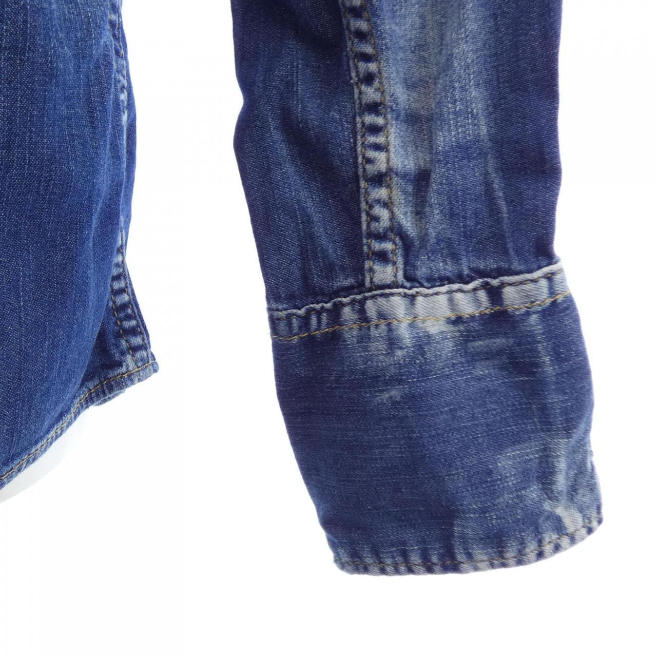 ディースクエアード DSQUARED2 S74DM0144 シャツ