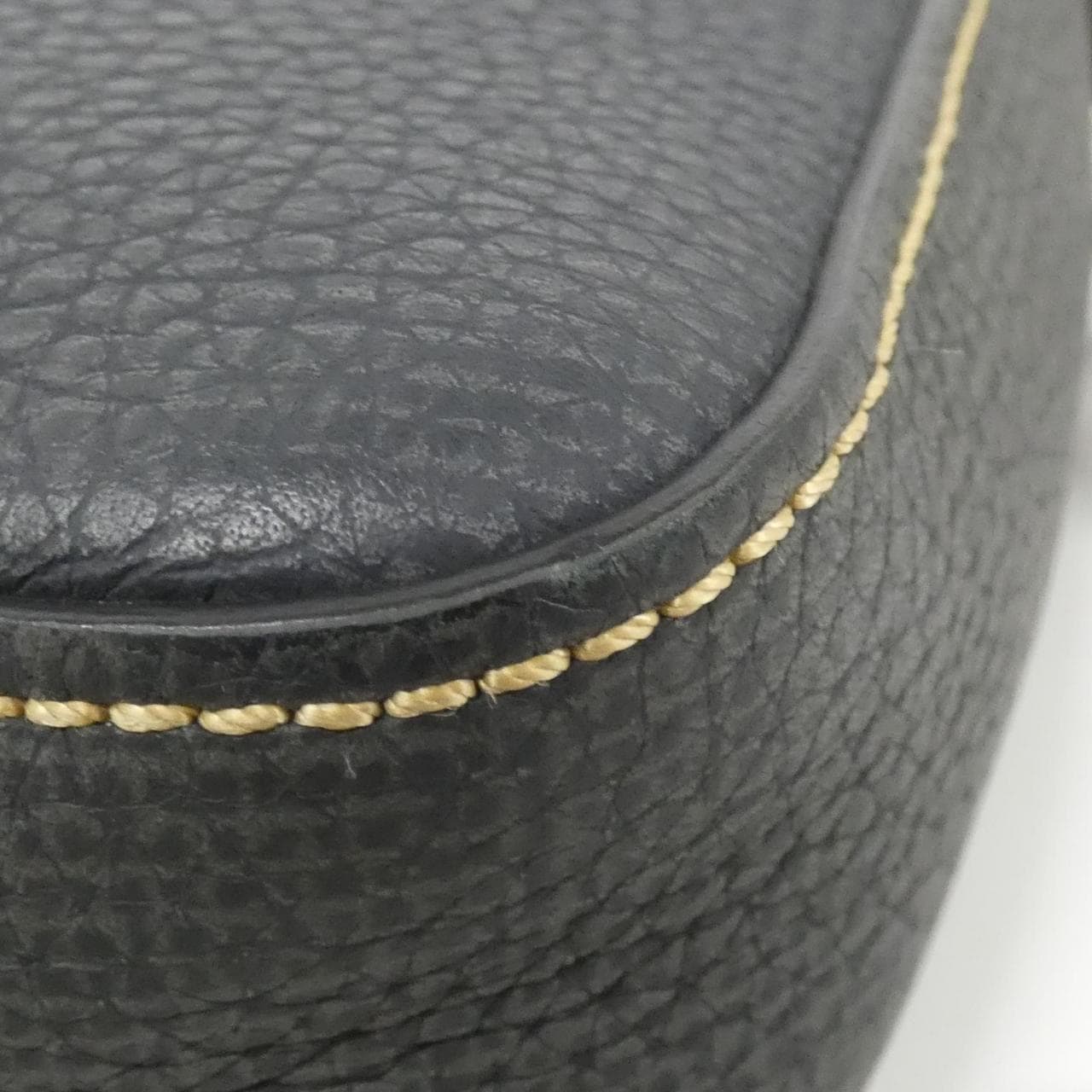 LOUIS VUITTON Taurillon Trio 郵差包 M21544 單肩包