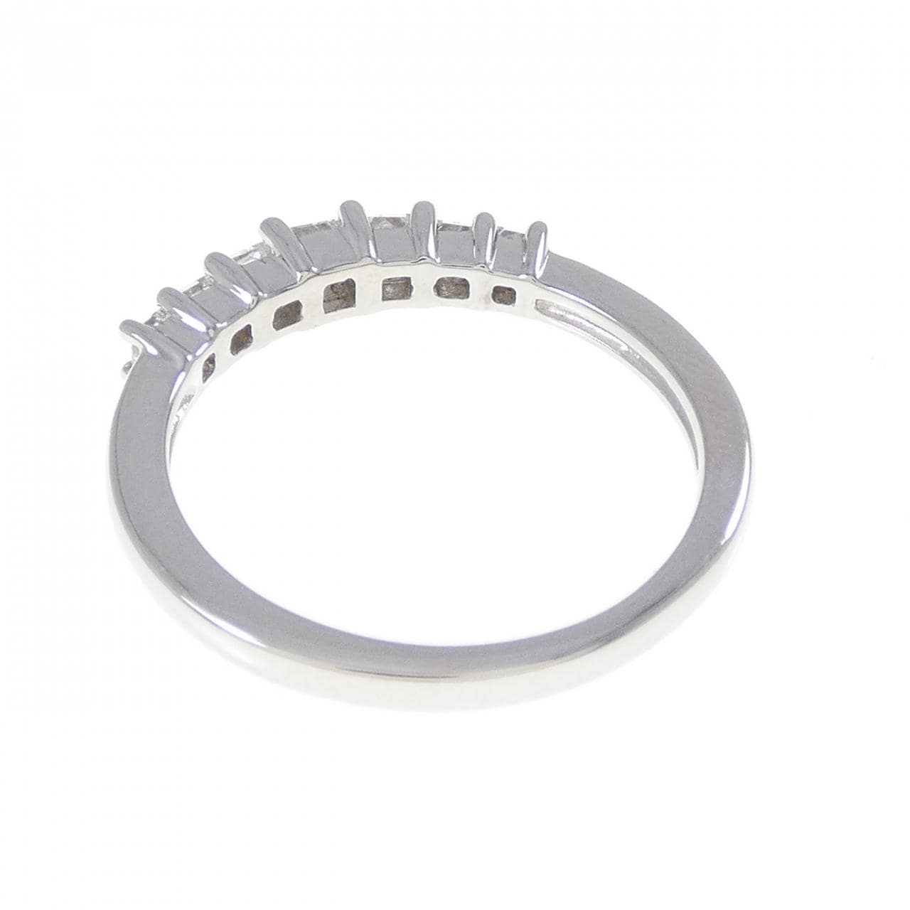 ジーエスティービー ダイヤモンド リング 0.35CT