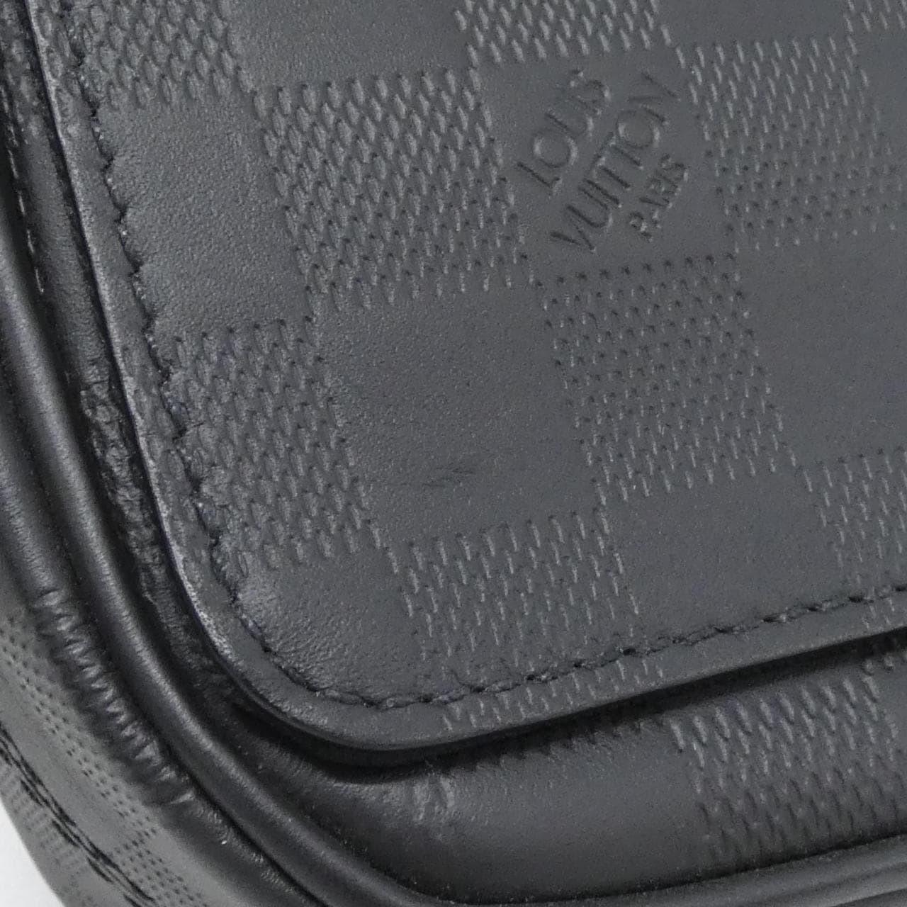 ルイヴィトン ダミエ アンフィニ ディストリクト PM N42711 ショルダーバッグ