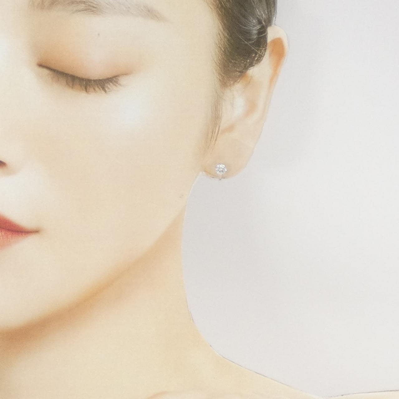 PT900 ソリティア ダイヤモンド ピアス 0.73CT