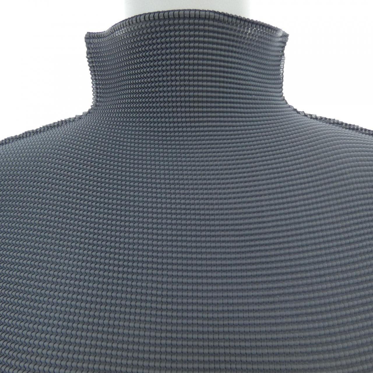 ミーイッセイミヤケ me ISSEY MIYAKE MI01FK411 トップス