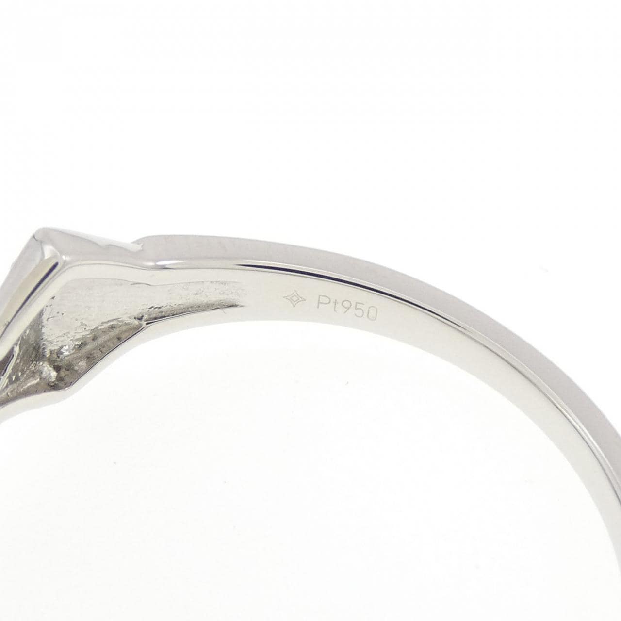 ジーエスティービー ダイヤモンド リング 0.10CT