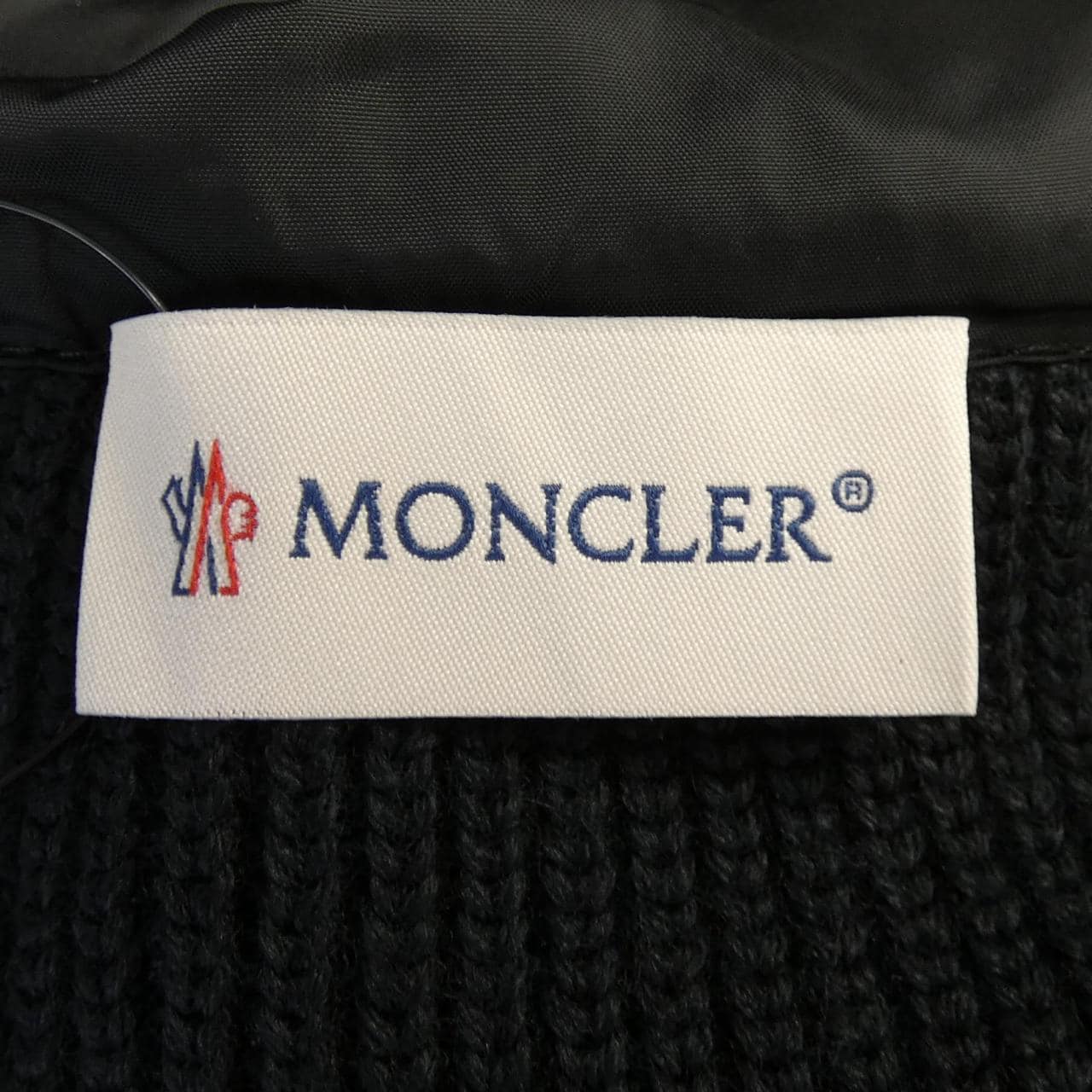 【新品】モンクレール MONCLER 20919B50800 ダウンジャケット