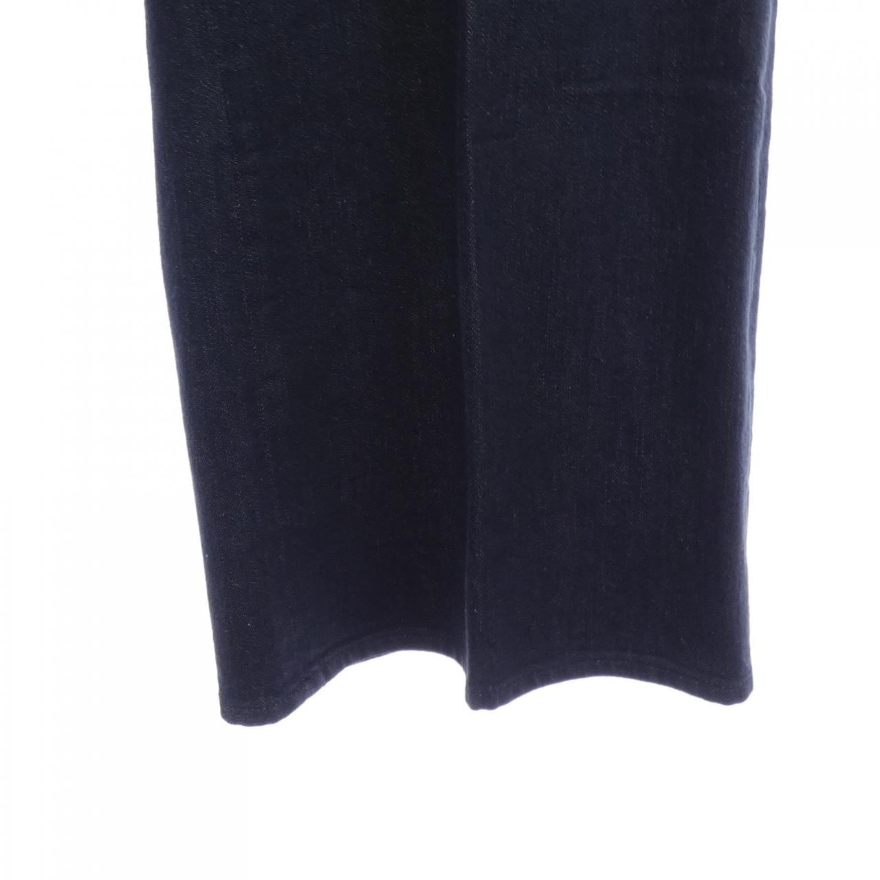 フォクシーニューヨーク FOXEY NEW YORK 40099 ジーンズ