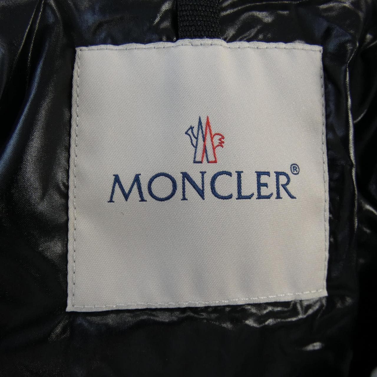 モンクレール MONCLER ダウンジャケット